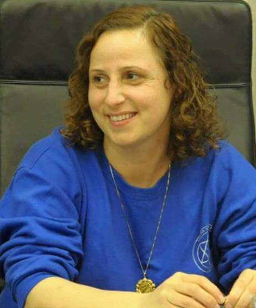 דינה נסראלדין פעילה בתחום הנוער